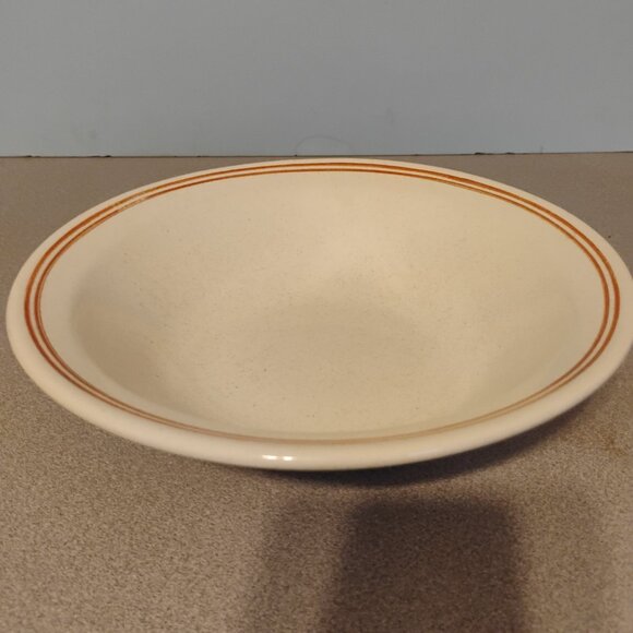 Mt Clemens Pottery Serving Bowl Tan Band Rim - Picture 4 of 4